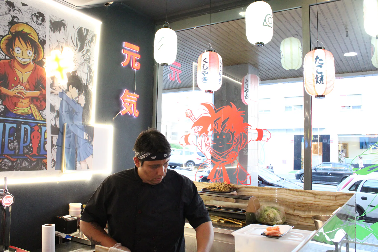 Preparação de sushi no Genki Douro